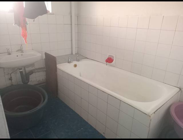 1.5 BEDROOM FLAT FOR SALE IN POINT